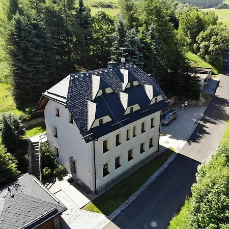 Pod Klinovcem Loučná pod Klínovcem